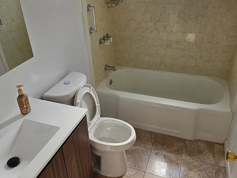 367 Vine St — Photo 5