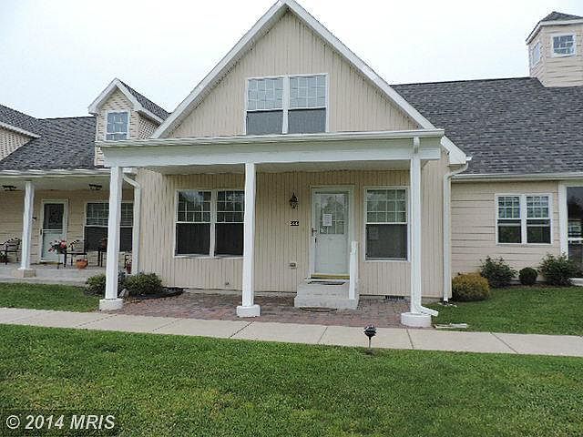 1st image of 556 Pond Way