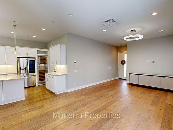 4th image of 2111 Harper Way
