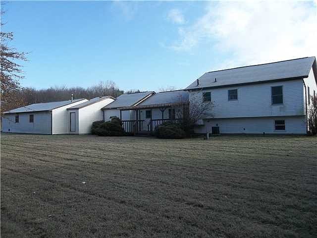 2nd image of 996 Cheery Hill Dr