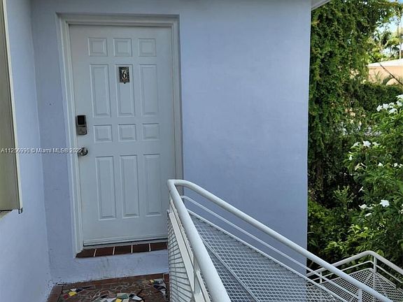 2nd image of 210 Mendoza Ave APT 6