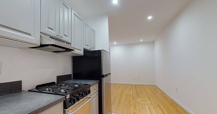 1st image of 313 E 93rd St APT 5B