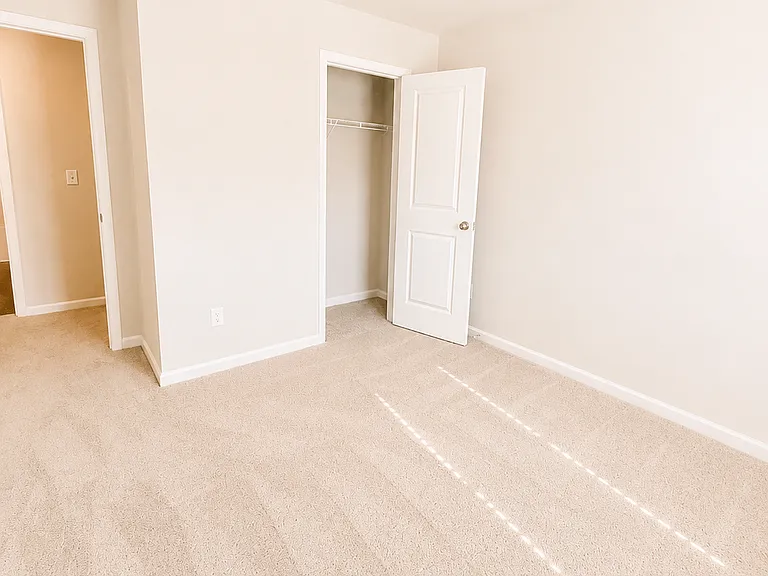 1318A Crosshill Ct #A — Photo 16