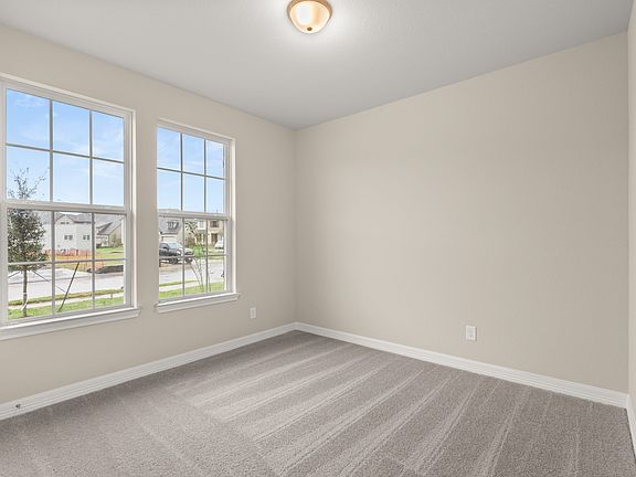 2909 Cliff Ridge Lane Interior Image 3