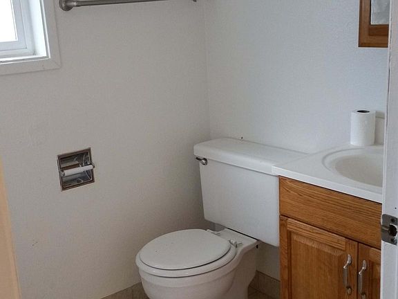 bathroom (view a)