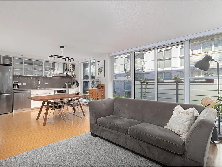 168 Powell St #601 — Photo 4
