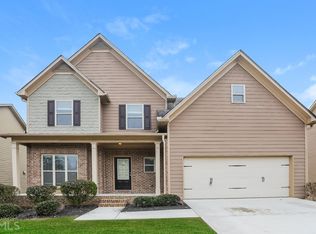 423 Strawberry Walk, Loganville, GA