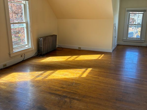 941 Western Ave #10