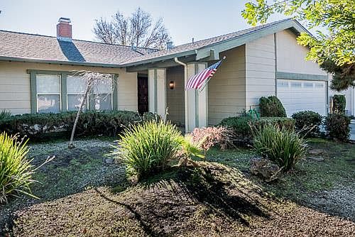 2nd image of 2738 Mignon Dr