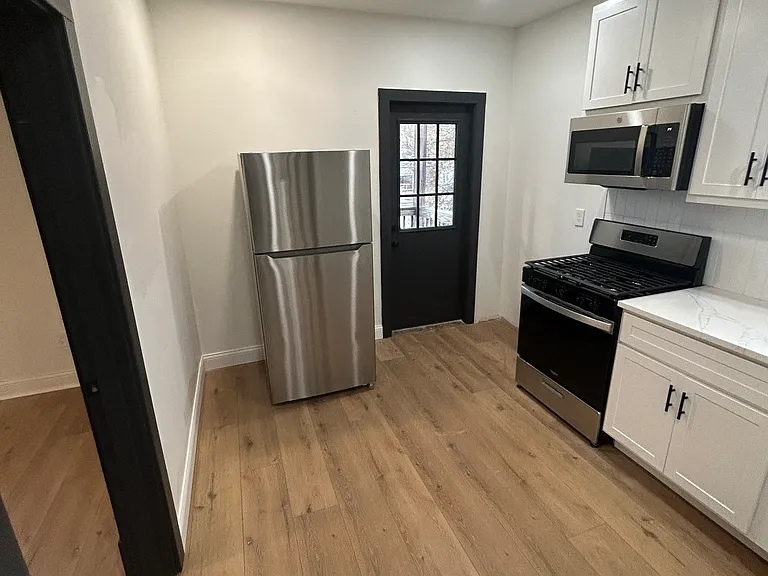5402 Idaho Ave #2F — Photo 9