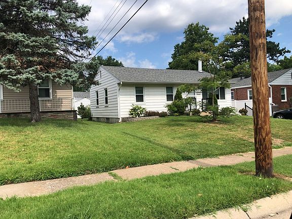 2nd image of 3633 Saint Bernard Ln