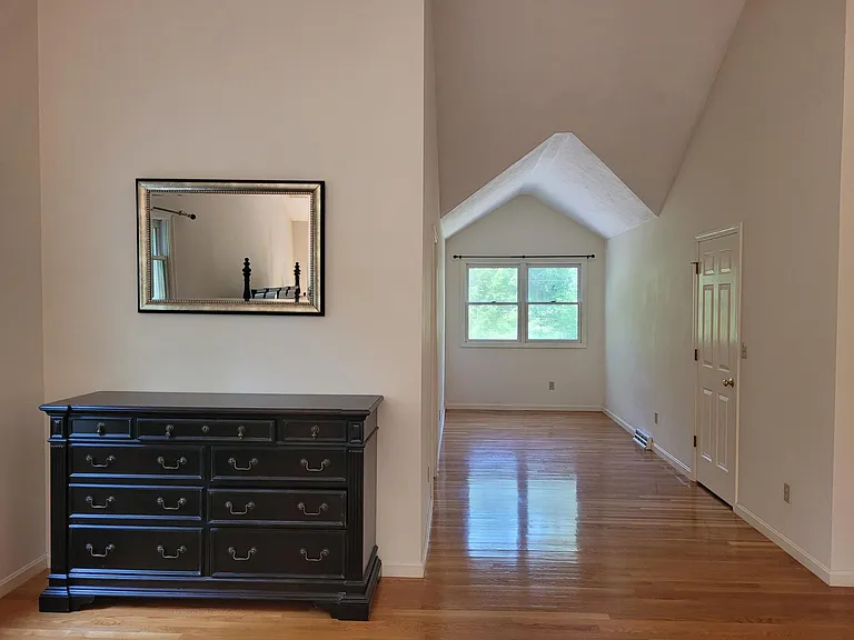 2399 Bay Rd — Photo 12