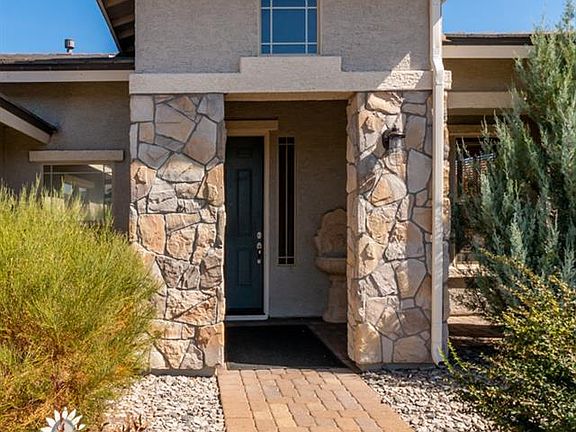 2nd image of 5040 Chevalier Dr