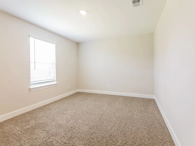 706 Princeton Hts — Photo 14
