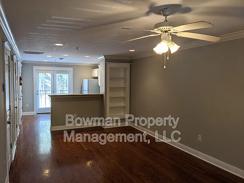 2 bed, 2.5 bath, 1168 sqft, $1,495 — Photo 3