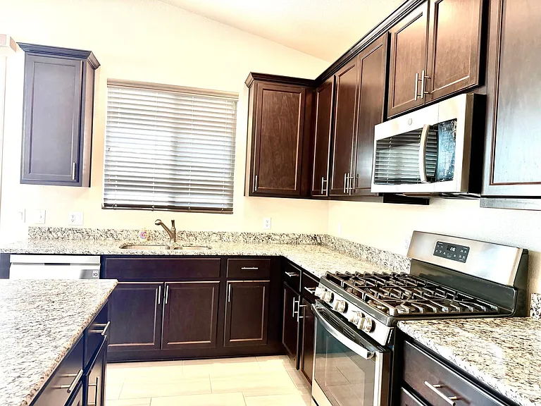 1169 Barnes Dr — Photo 18