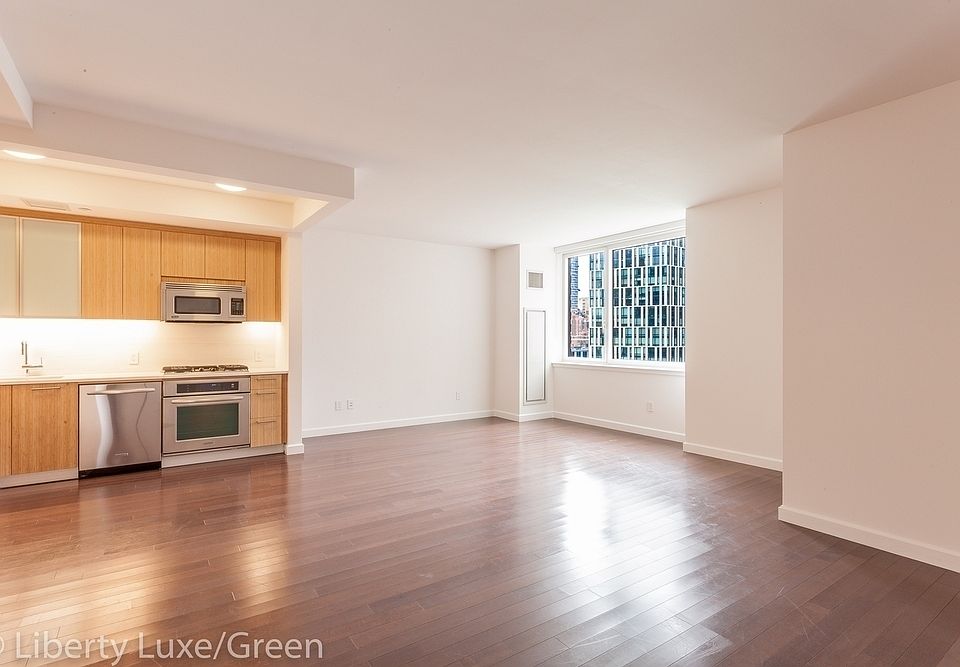 1st image of 200 N End Ave APT 10M