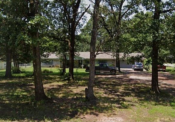 2nd image of 2001 Mount Pleasant Rd