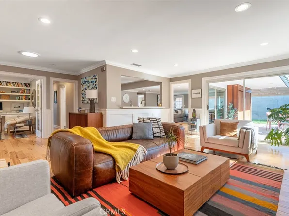 8844 Villanova Ave, Los Angeles, CA 90045