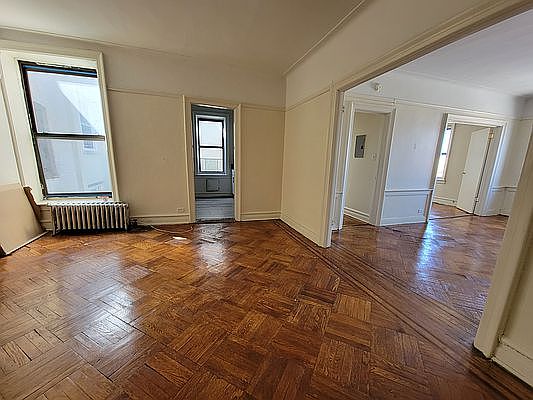 5th image of 481 Eastern Pkwy APT 16D