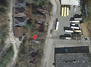 110 City View Dr, Logan, WV 25601