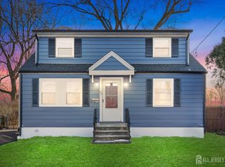 145 Lincoln Ave, Hightstown, NJ