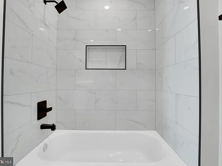 47575 Sharpskin Island Sq — Photo 39