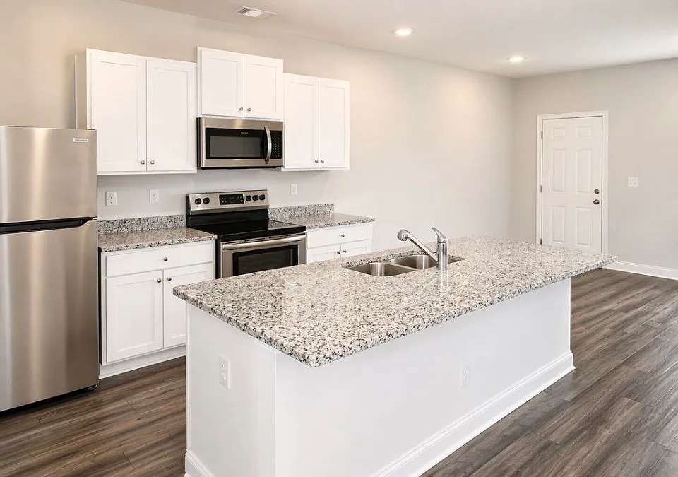 404 Oakwood Drive Northwest - 1 — Photo 1