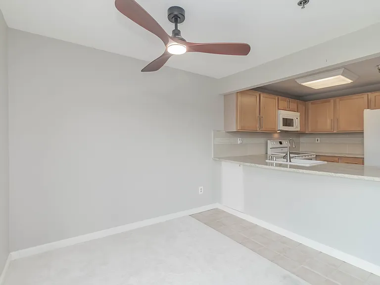 28606 16th Ave S #303 — Photo 6
