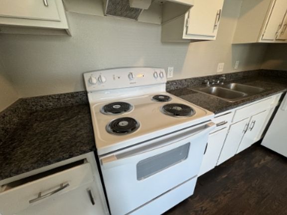 5th image of 3112 Benton Blvd #5