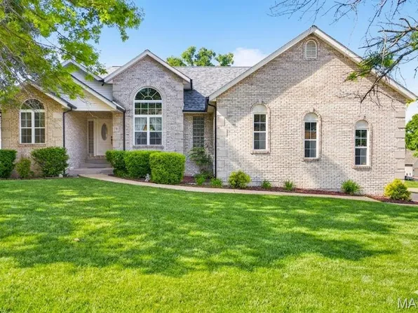 18 Ashford Pl, Festus, MO 63028