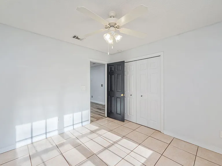 4660 Dove Way — Photo 24