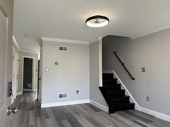 Welcome to 202 Vince Dr!