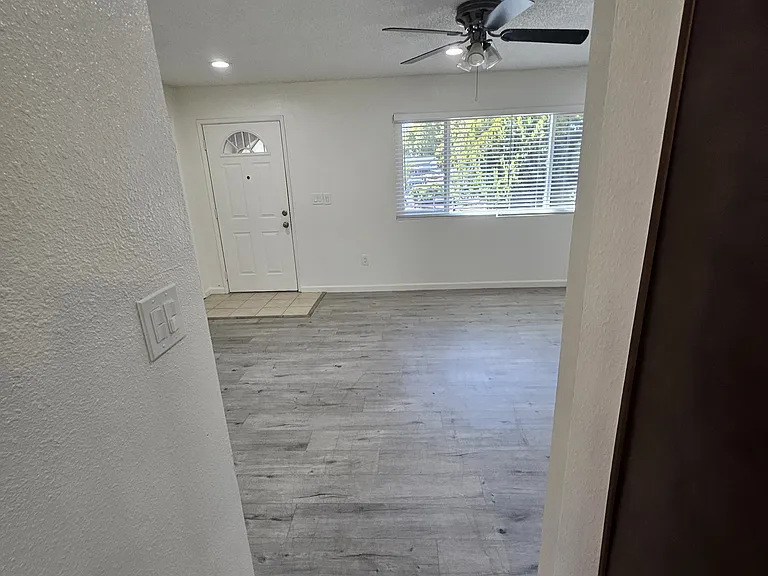 924 San Miguel Pl — Photo 12