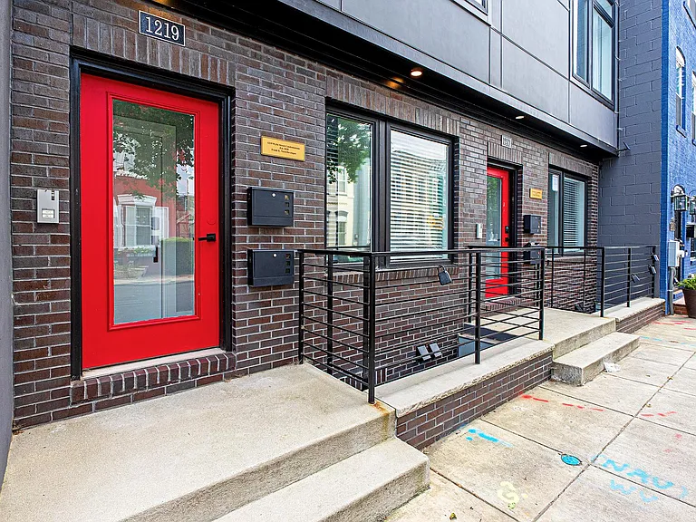 1219 Wylie St NE #2 — Photo 2