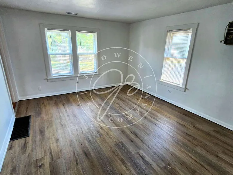 823 Custer Dr — Photo 3