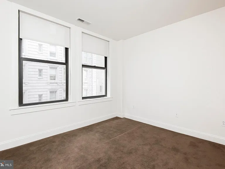 1411-5 Walnut St #801 — Photo 17