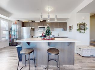 1460 Whites Rd #214, Pickering, ON L1V 0E8