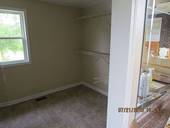 closet or office space