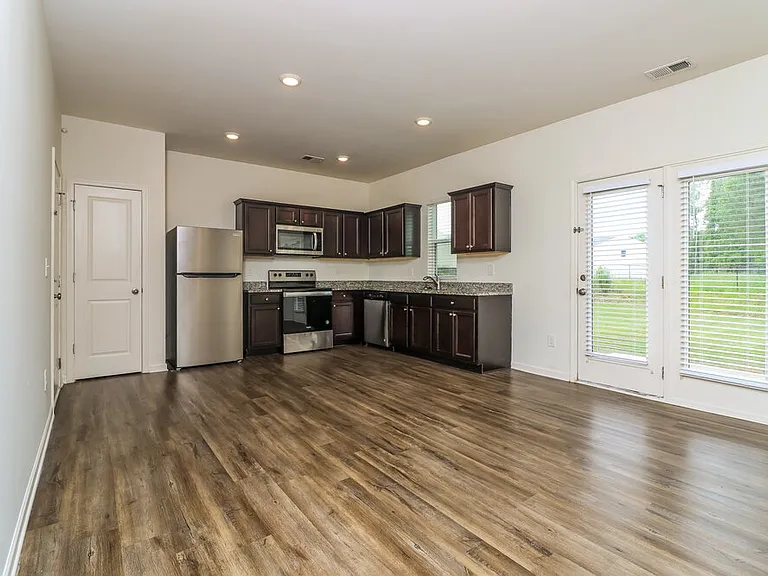 44 Meriwether Ln — Photo 9