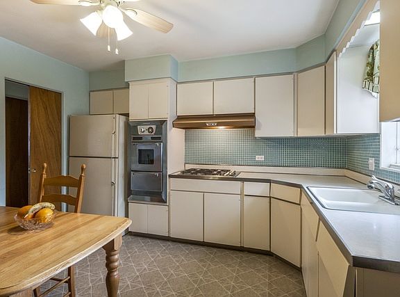 4th image of 3511 Greenwood Ave