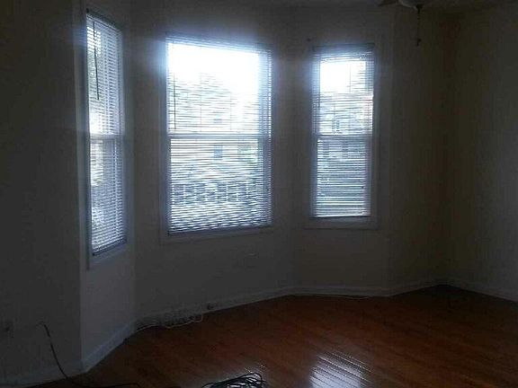 3rd image of 60 Hawthorne Ave #2