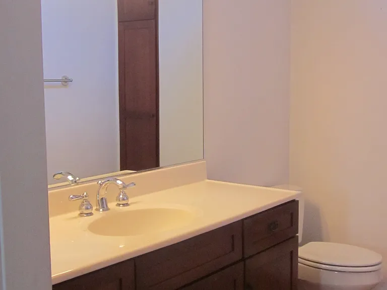 125 Plum St #B — Photo 7