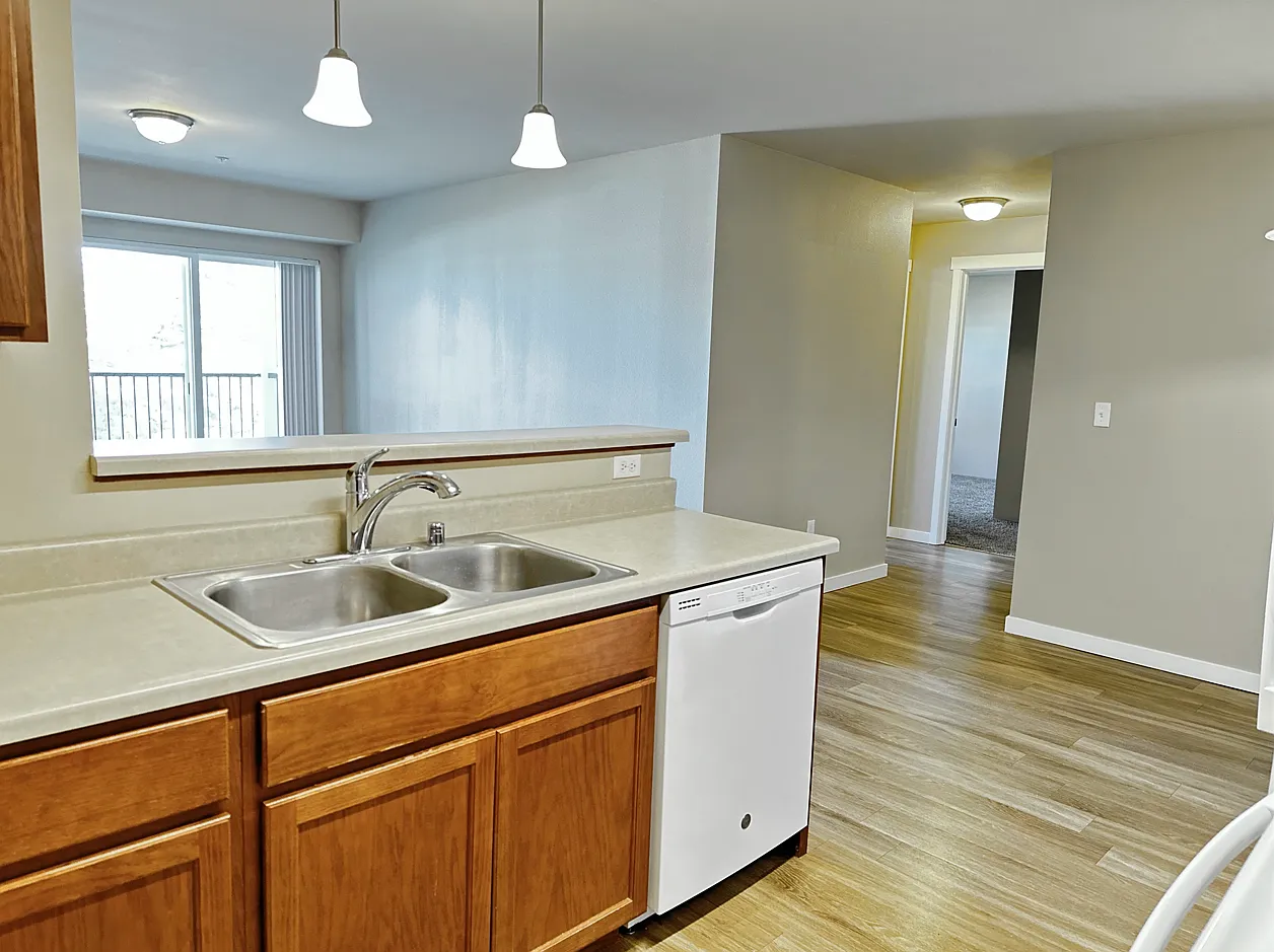 2 bed, 916 sqft, $1,440 — Photo 4