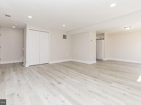 4th image of 548 Glen Ct