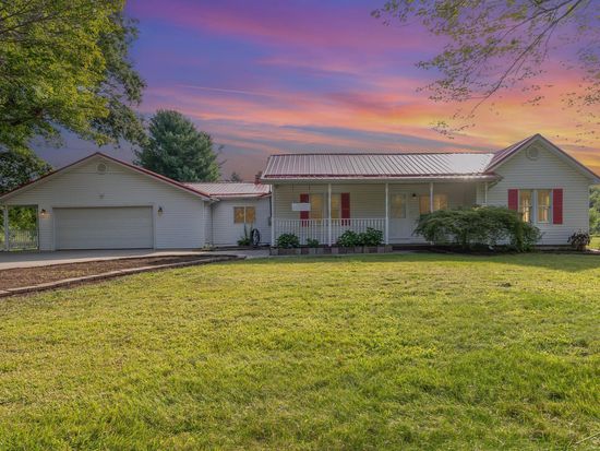 12711 Nichols Rd, Burt, MI 48417