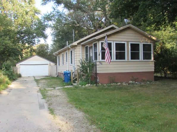 5098 Beverly Ave, Kalamazoo, MI 49004