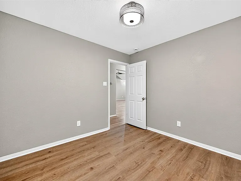 7815 Koloa River Ct — Photo 21
