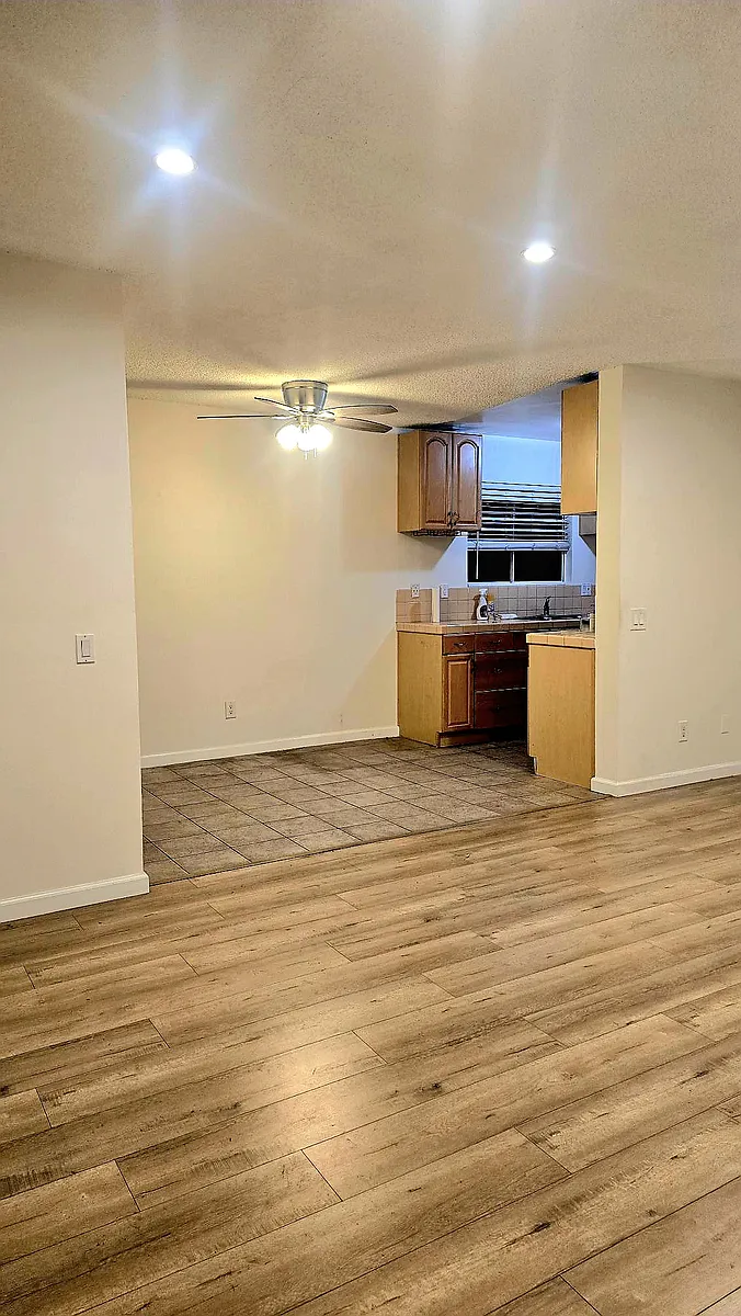 Building Photo - 429 Lincoln Ave #4