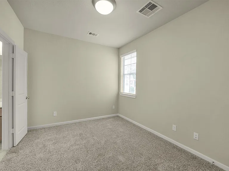 323 N Spotted Fern Dr — Photo 30